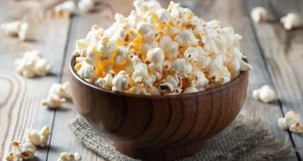 الفشار: أكثر من مجرد وجبة خفيفة.. فوائد صحية مذهلة قد لا تعرفها!