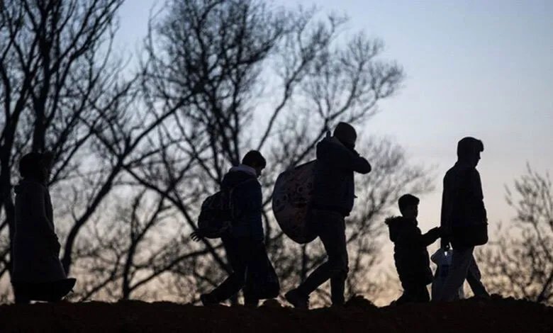 لماذا يتردد اللاجئون السوريون في العودة رغم سقوط نظام الأسد؟