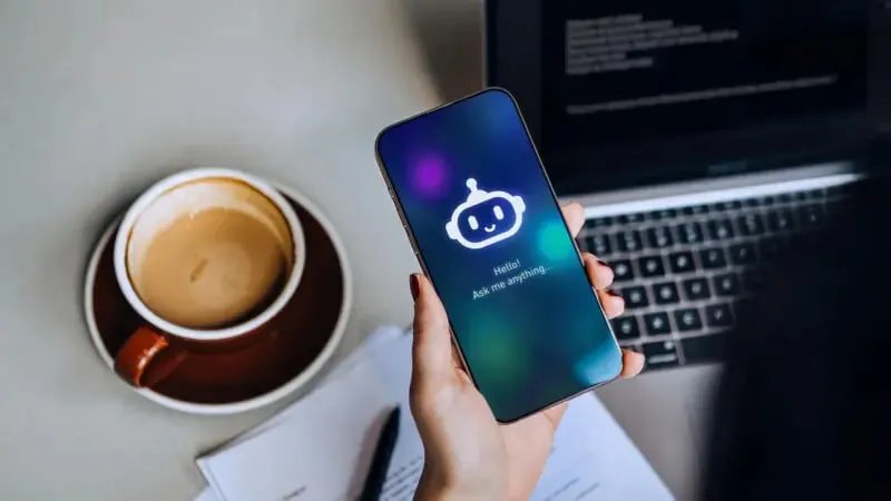 انتشار روبوتات الدردشة الذكية: فوائد ومخاطر تهدد خصوصية المستخدمين