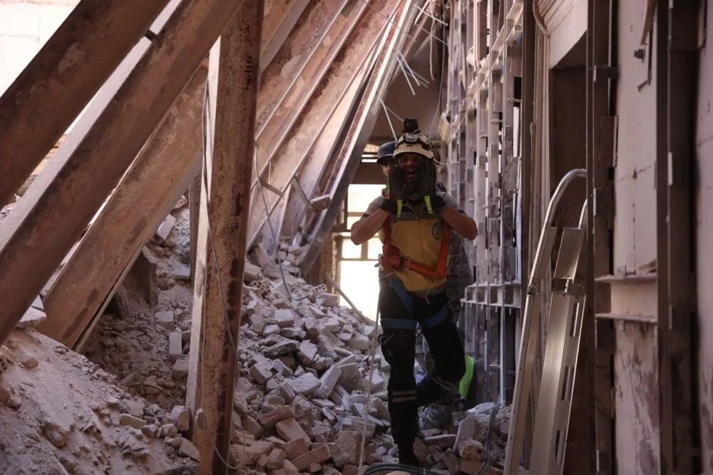 انهيار جزئي في مبنى السرايا التاريخي بدمشق أثناء الترميم وإصابات بين العمال