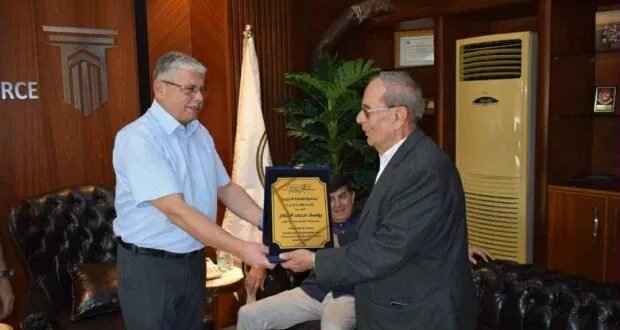 جمعية شباط الخيرية تكرم المهندس يوسف شعار لدعمه التعليم في طرطوس