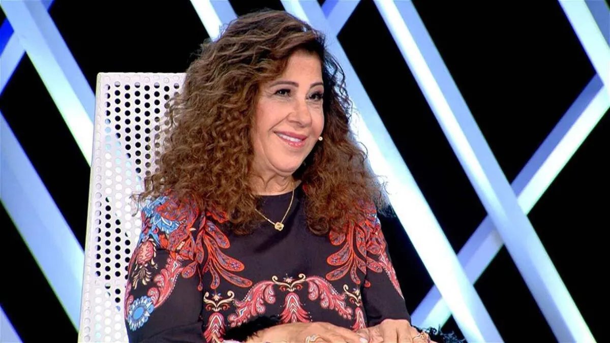 ليلى عبد اللطيف تثير الجدل بتوقعات جديدة: اغتيالات، انقطاع الإنترنت، ومصير الذهب والواتساب