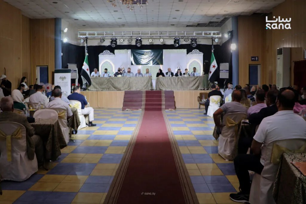 جبلة: المرشحون لمجلس الشعب يعرضون برامجهم الانتخابية أمام الهيئة الناخبة