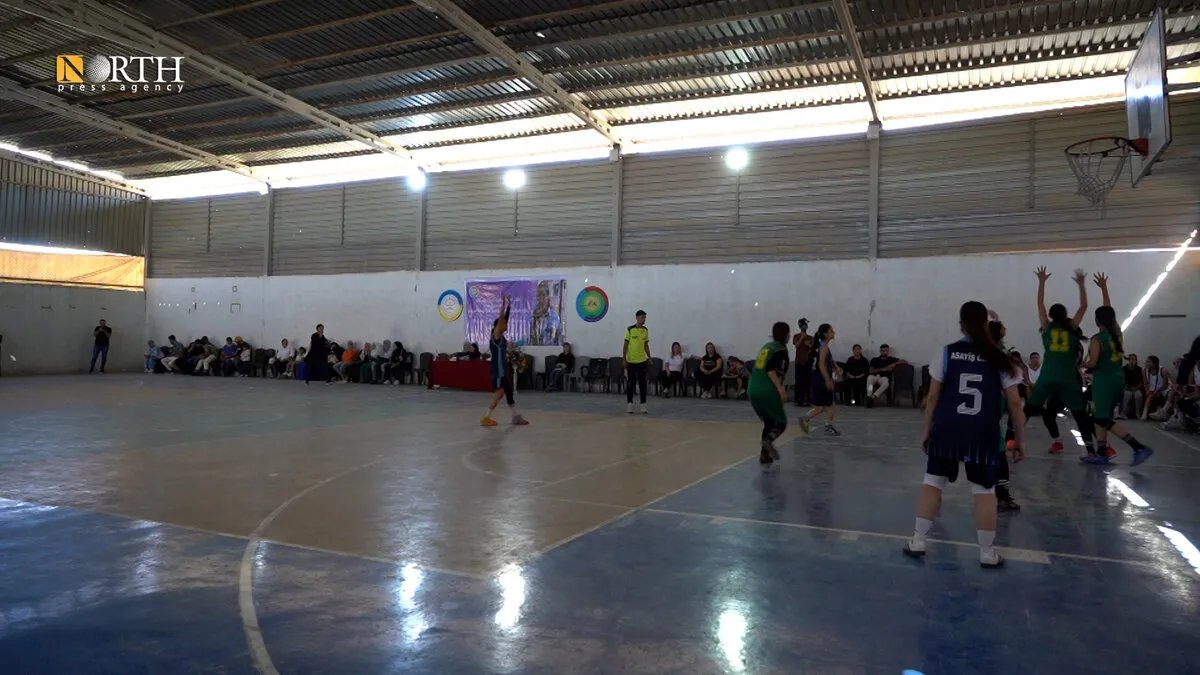 الرقة تشهد انطلاق بطولة كرة السلة للسيدات بمشاركة فرق من شمال وشرق سوريا