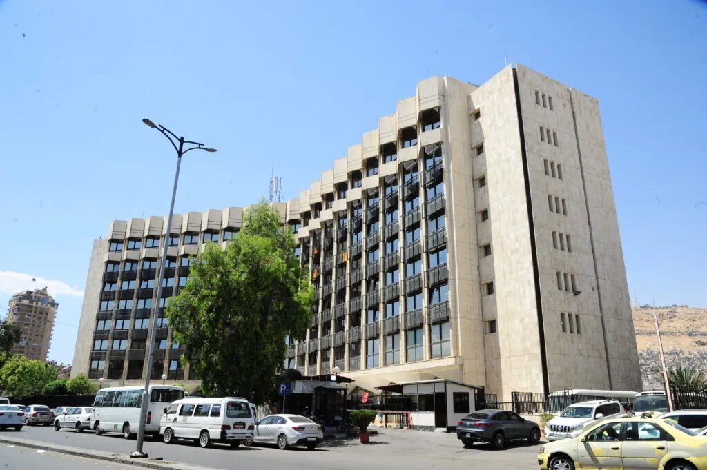 وزارة التعليم العالي السورية تفتح باب المفاضلة للشهادات الثانوية القديمة: تفاصيل التقديم والشروط