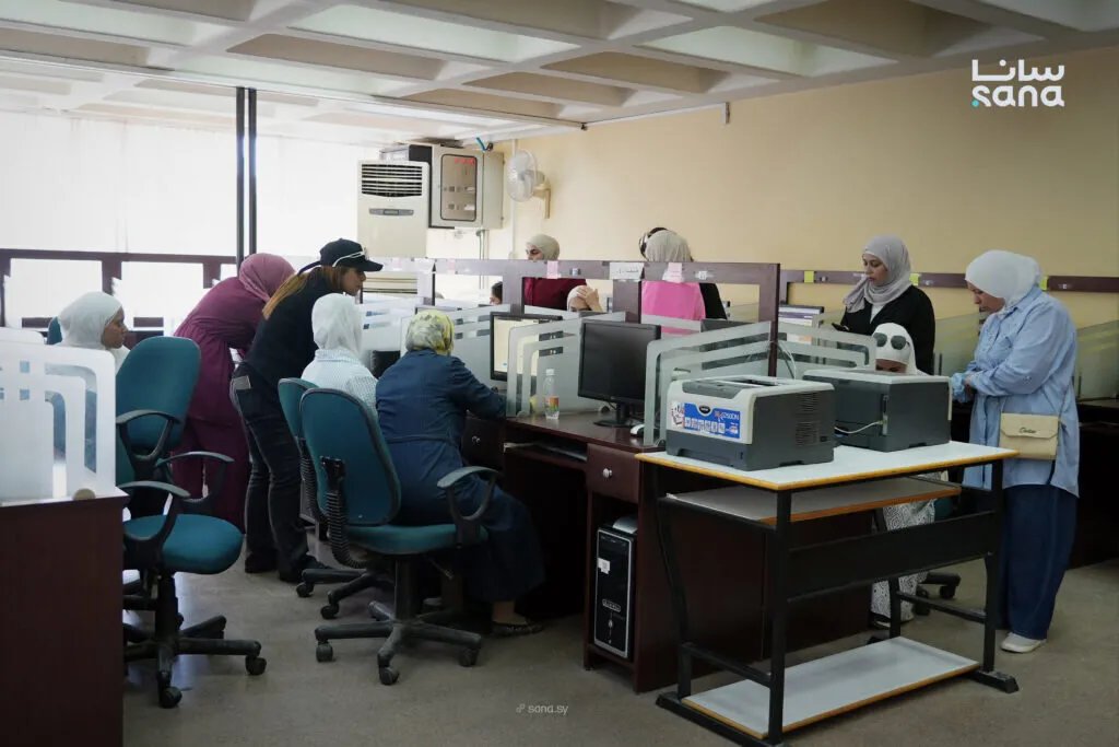 جامعة دمشق تستقبل الطلاب في مراكز الدعم لتسهيل التسجيل في المفاضلات الجامعية