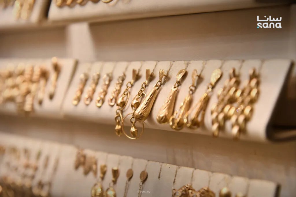 قفزة كبيرة في أسعار الذهب في السوق السورية: ارتفاع يصل إلى 20 ألف ليرة للغرام الواحد