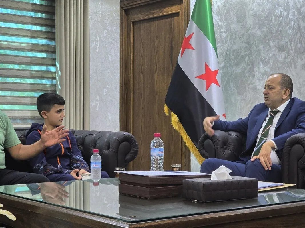 وزارة الرياضة تكافئ بطل الشطرنج "مازن فندي" وتتجاهل أسباب تأخره في بطولة العالم