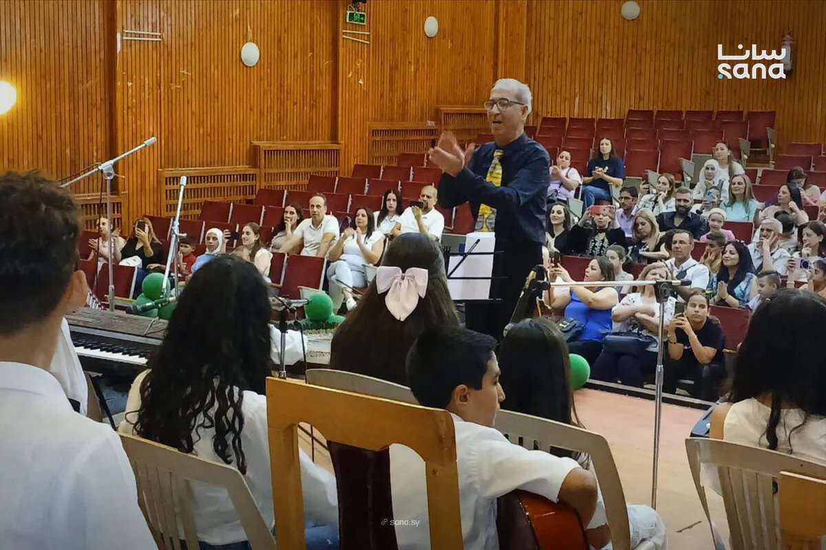 ذهب أيلول: فرقة سورية للأطفال تعزف أحلامها وتصنع موسيقى استثنائية