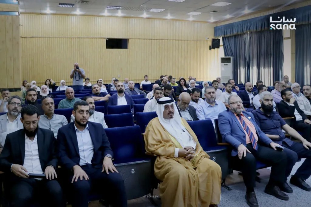 حمص: المرشحون لمجلس الشعب يستعرضون برامجهم الانتخابية في جلسة "مساحة قرار"