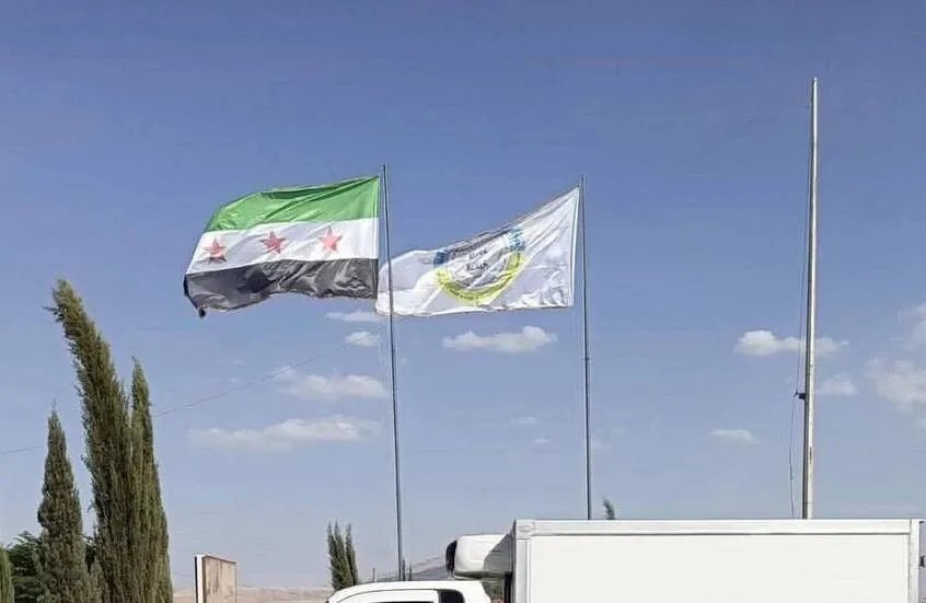 مسؤول يكشف تفاصيل رفع العلم السوري على معبر سيمالكا من قبل قوات قسد