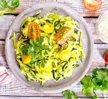 طريقة عمل مكرونة الكوسا الصحية: وصفة سهلة ولذيذة