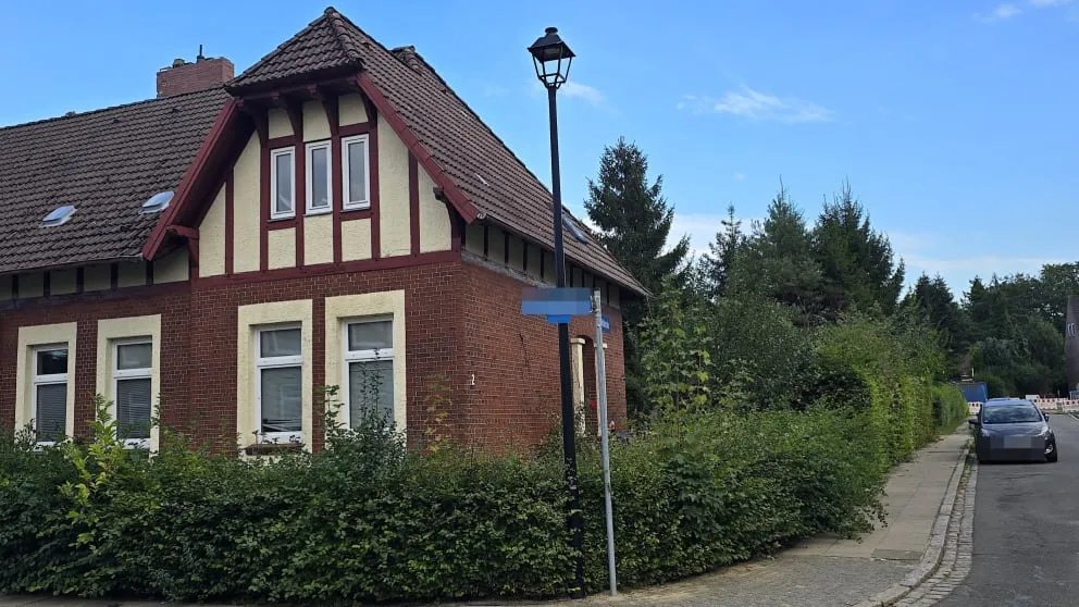 مأساة في ألمانيا: اتهامات بالإهمال ضد مكتب رعاية الشباب بعد وفاة رضيعة بسبب الجوع