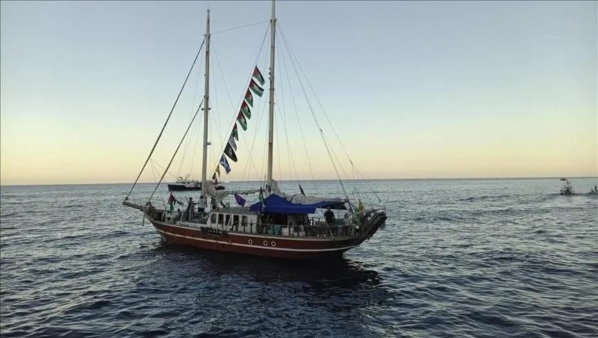 الجيش الإسرائيلي يعترض "أسطول الصمود" ويستولي على سفينة "مارينيت" المتجهة إلى غزة
