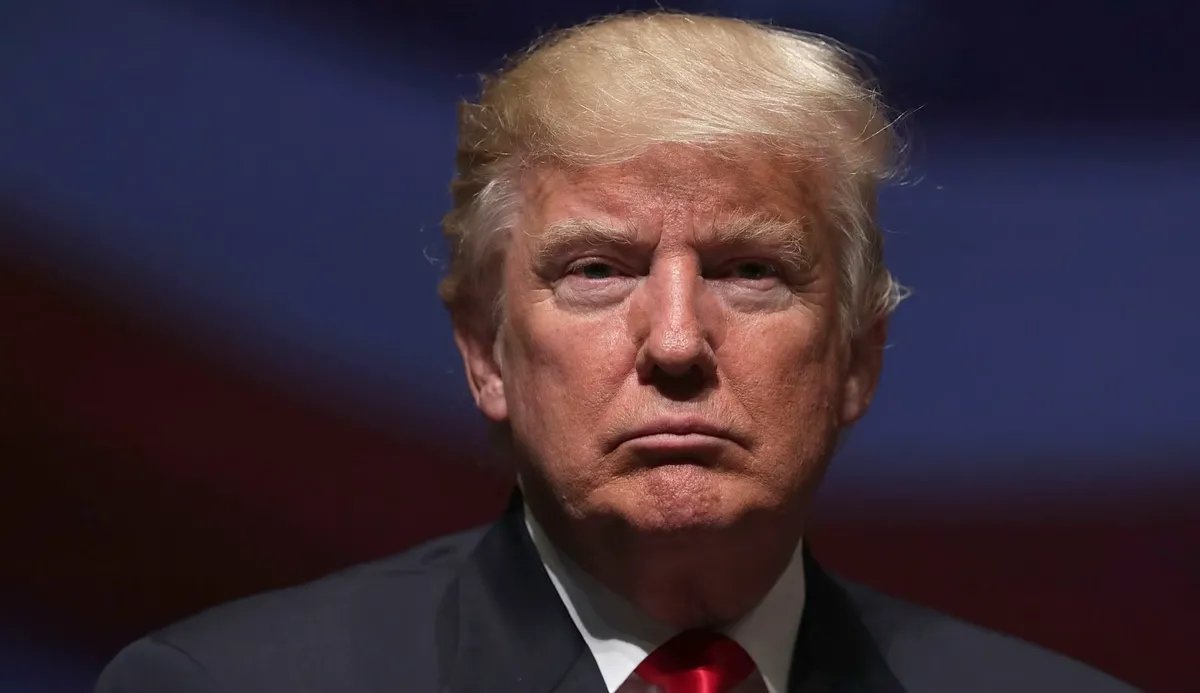 ترامب يدعو إسرائيل لوقف فوري للقصف على غزة ويرحب بإشارة حماس إلى السلام