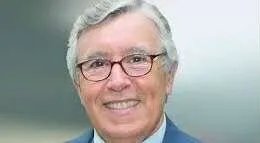 محمد بن عيسى ينتصر للمتنبي في اليونسكو: تفاصيل فعالية يوم اللغة العربية