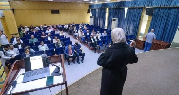 حمص: المرشحون لمجلس الشعب يعرضون برامجهم الانتخابية في جلسة مفتوحة