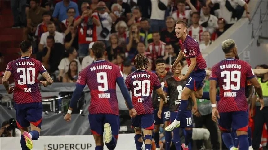 الدوري الألماني: بوروسيا دورتموند يفقد نقطتين ثمينتين بتعادله مع لايبزيغ