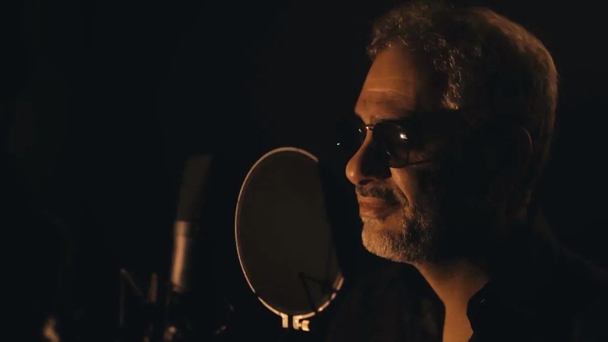 الفنان فضل شاكر يسلم نفسه للجيش اللبناني: تفاصيل القضية والملابسات