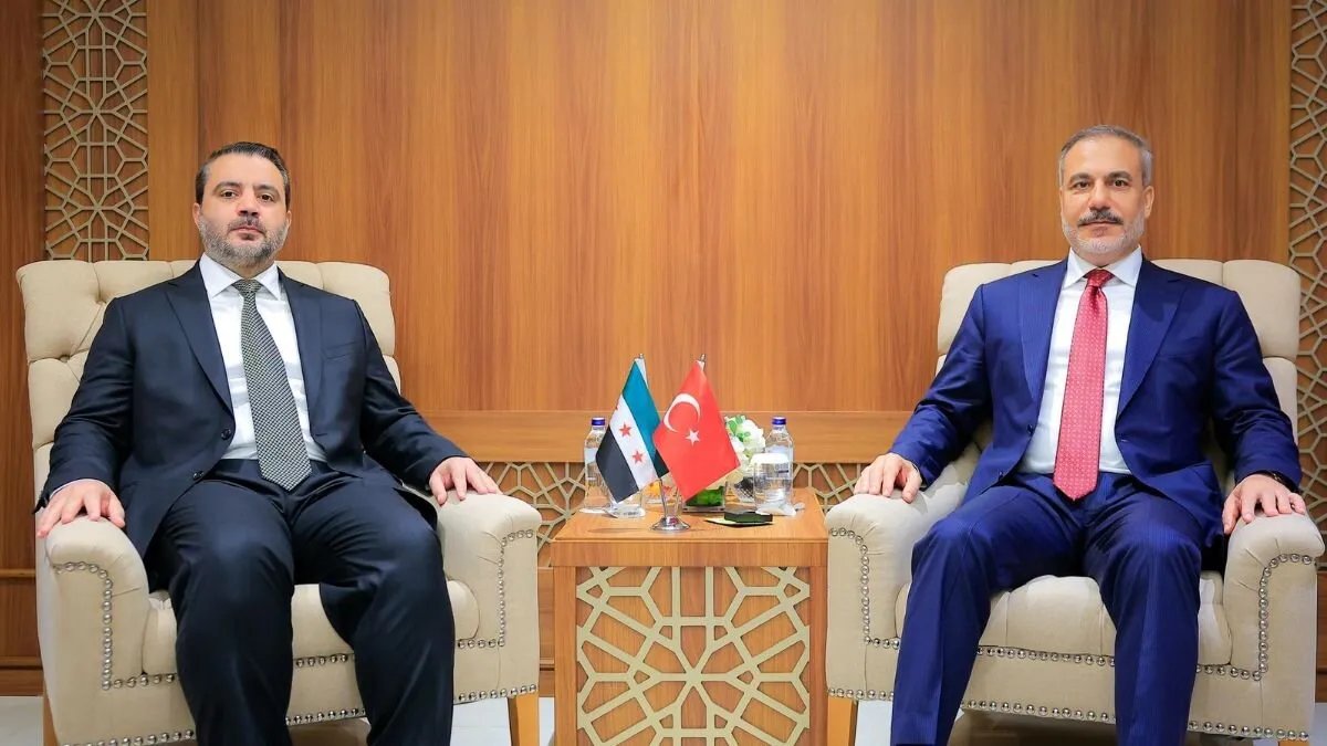 وزير الخارجية السوري الشيباني يزور تركيا.. وفيدان يدعو إلى خطوات حاسمة بشأن سوريا