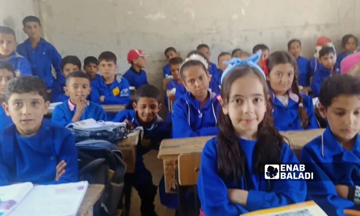 مدارس درعا: واقع مرير يواجهه الطلاب بين جدران متهالكة ونقص المقاعد