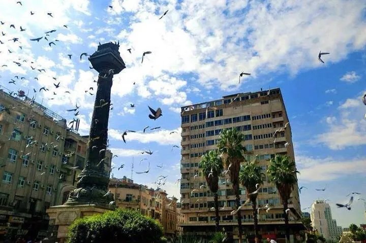 تعديلات مقترحة على العطل الرسمية في سوريا: إضافة عيد الثورة وإلغاء عيد الشهداء يثير جدلاً