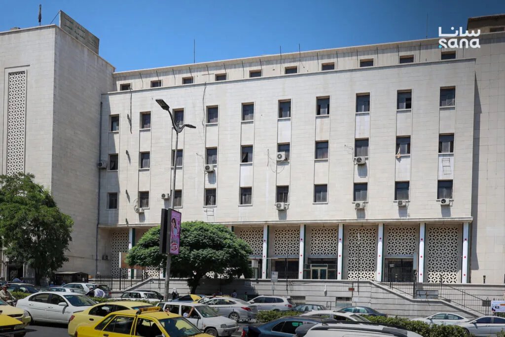 تسهيلات للمتقاعدين: سحب الرواتب من صالة الحجاز بدمشق ابتداءً من الغد