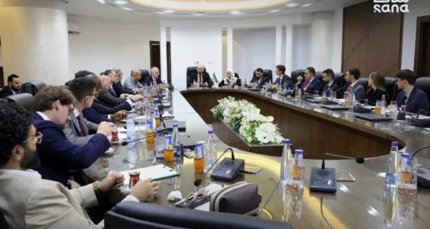 وزير الطاقة السوري يستعرض فرص الاستثمار في قطاع الطاقة أمام مستثمرين عرب وأجانب