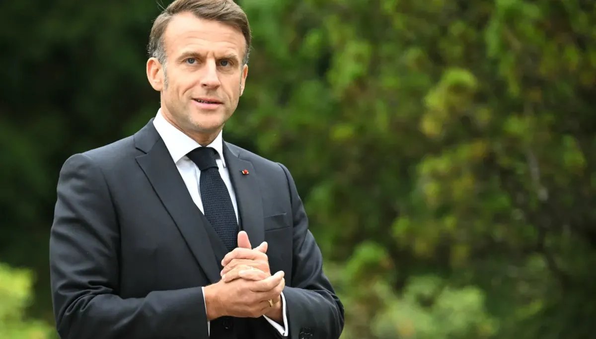 ماكرون يعلن عن تشكيلة الحكومة الفرنسية الجديدة برئاسة لوكورنو