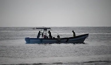 ترامب يعلن عن "القضاء" على قوارب تهريب المخدرات قرب فنزويلا ويلمح إلى استهداف الطرق البرية