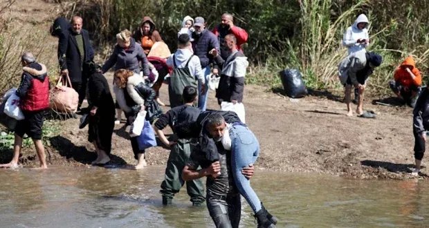 سوريا: ازدحام خانق على جوازات السفر.. هجرة مستمرة وتزايد طرق التهريب