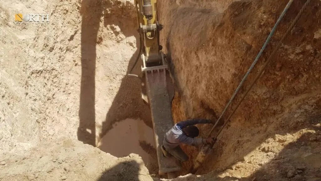 جهود مكثفة لإنقاذ فتى من ذوي الاحتياجات الخاصة سقط في بئر ارتوازية بريف الحسكة