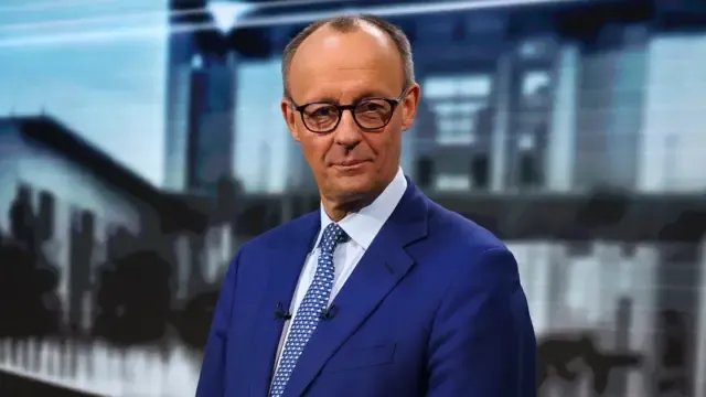 ألمانيا: ميرتس يدعم قانونًا يلزم المواطنين بالخدمة الاجتماعية أو العسكرية