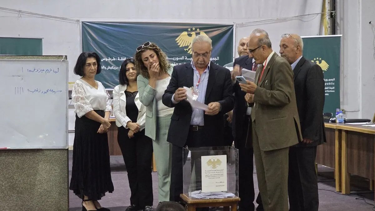 تغييب النساء عن البرلمان السوري: هل يعوض الثلث الرئاسي النقص في التمثيل؟