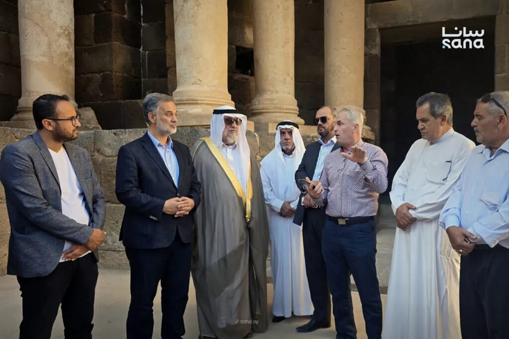 مسؤول تركي يتفقد معالم بصرى الشام الأثرية ويدعو للحفاظ عليها