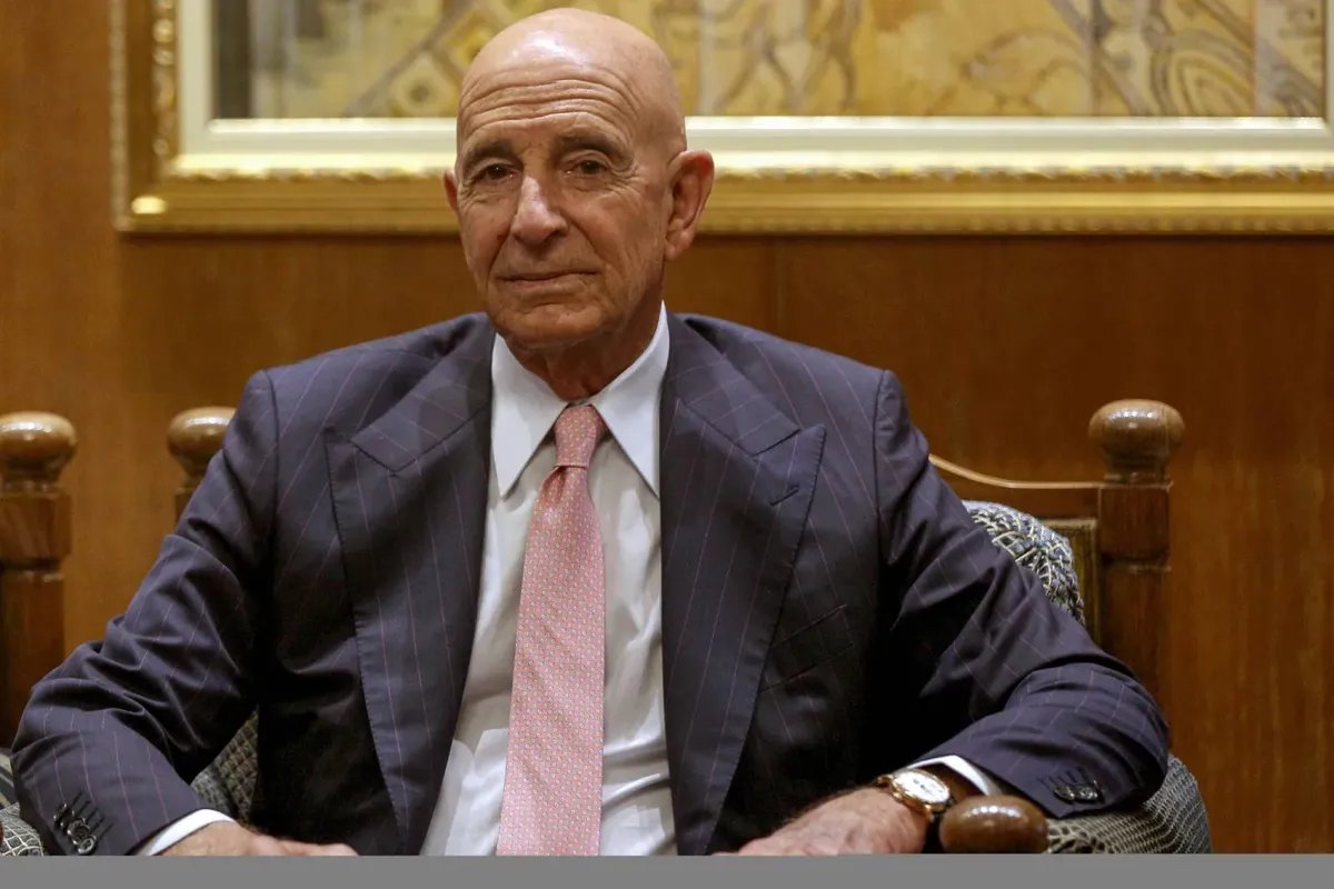 تزامناً مع تصاعد الاشتباكات: المبعوث الأمريكي توم براك وقائد القيادة المركزية الأمريكية يزوران شمال شرق سوريا