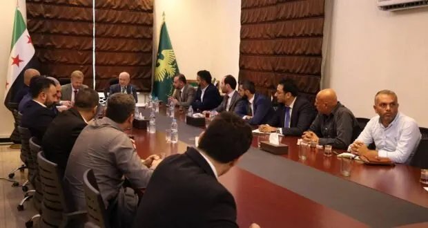 وزارة النقل السورية تبحث مع شركة إيطالية تطوير النقل بالسكك الحديدية