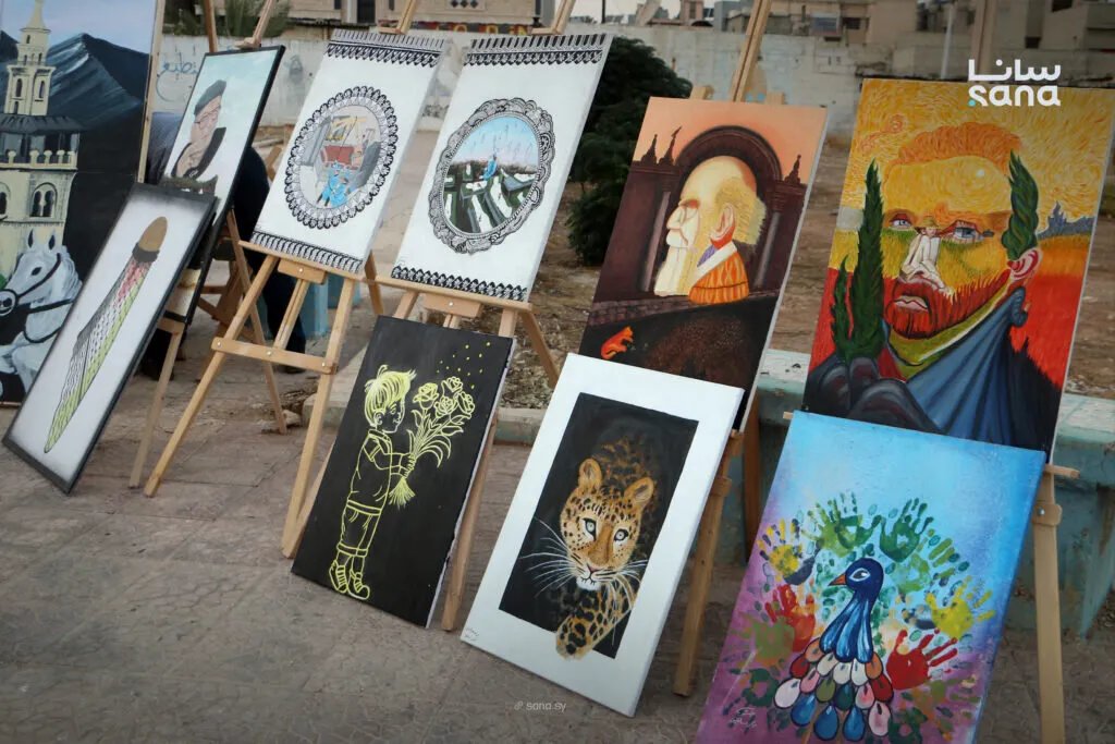 معرض "زهور من بلادي" يفتتح فعاليات مهرجان محمد الماغوط المسرحي في سلمية