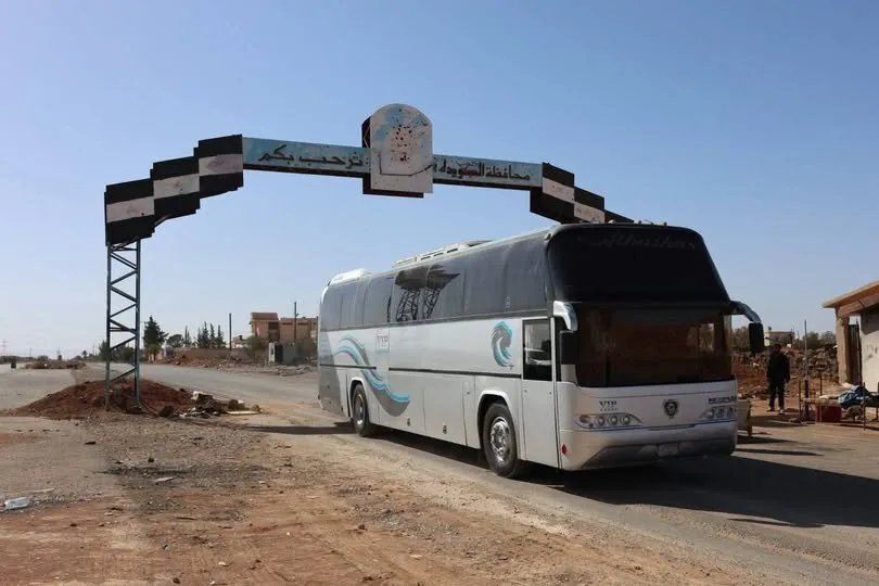 قيود مشددة على السفر من السويداء إلى دمشق: موافقة أمنية ووثائق مطلوبة