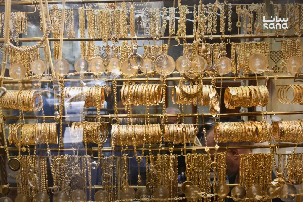 قفزة كبيرة في أسعار الذهب بسوريا: ارتفاع 15 ألف ليرة للغرام الواحد