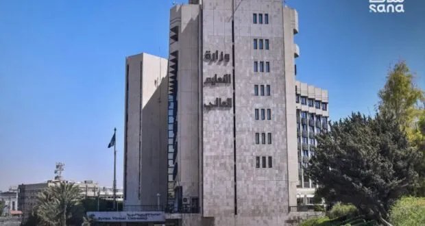 تسهيلات للطلاب السوريين القادمين من تركيا: السماح بالتقديم للمفاضلة بوثائق تركية مؤقتًا