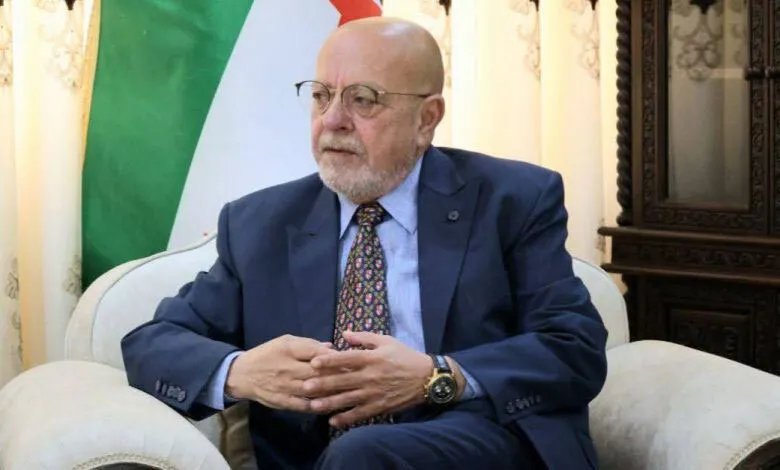 وزير الاقتصاد السوري يهاجم صناعيًا بسبب الأجور المتدنية في مقابلة تلفزيونية