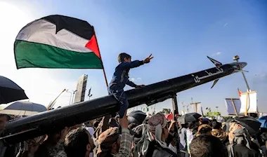 صنعاء تربط إنهاء عملياتها بقرار المقاومة الفلسطينية وتوسع نطاق هجماتها ضد إسرائيل