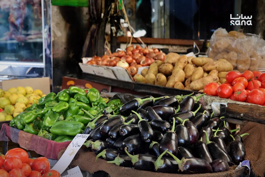 نظرة على أسعار الفواكه والخضراوات في سوق الشيخ محي الدين بدمشق اليوم