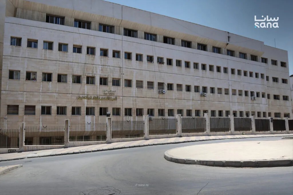 الرقابة والتفتيش تكشف مخالفات في مصرف عام وتوقف عدداً من الموظفين عن العمل