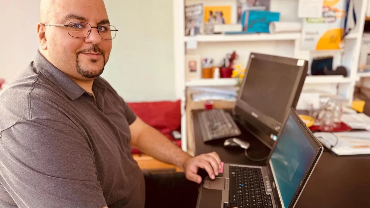 قصة نجاح في ألمانيا: مهندس سوري يثني على مجتمع جينا ويحذر من تقليص الدعم للمراكز الاجتماعية