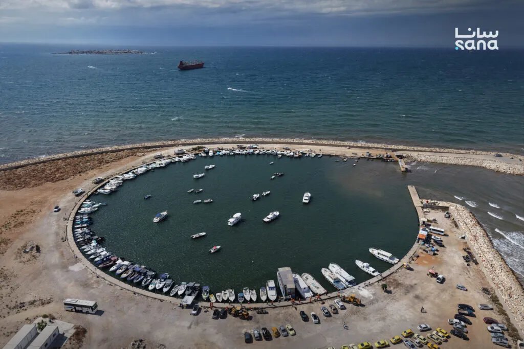 طرطوس: حملة مكثفة لتنظيف مارينا القوارب المتجهة إلى جزيرة أرواد