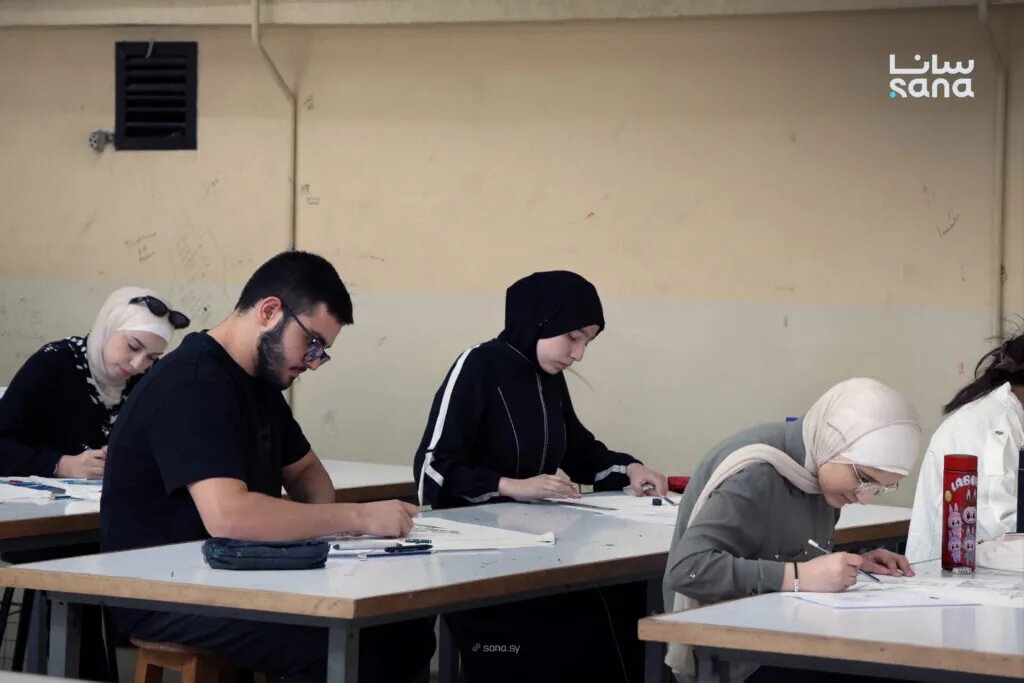 تنافس كبير على مقاعد الهندسة المعمارية والعلوم السياسية في دمشق: أكثر من 3600 طالب يتقدمون للاختبارات