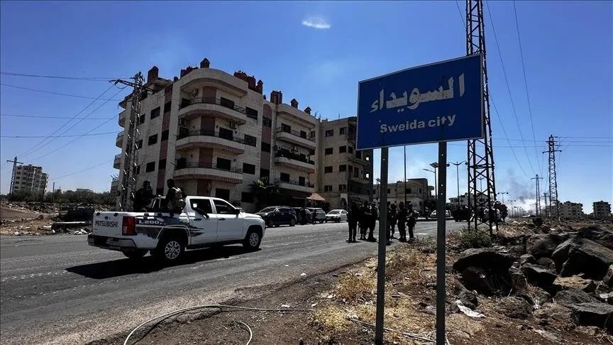 السويداء: خرق للهدنة واشتباكات على محور ولغا وفصائل ترفض إشراف الهلال الأحمر على الرواتب