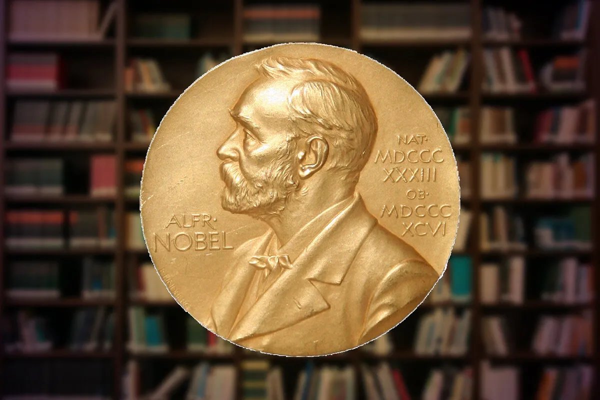 نوبل للآداب: رحلة إبداعية عبر قرن من الزمن وحضور عربي خجول